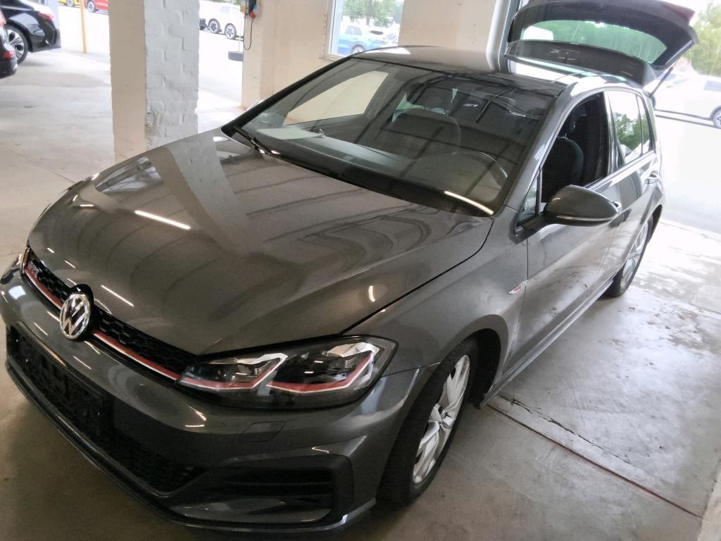 Volkswagen GOLF GTi PERFORMANCE LED/ACC/PANO/DYNAUDIO/KAM.
