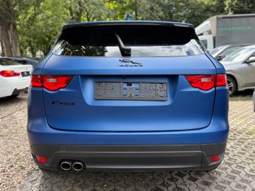 Jaguar F-Pace - 5
