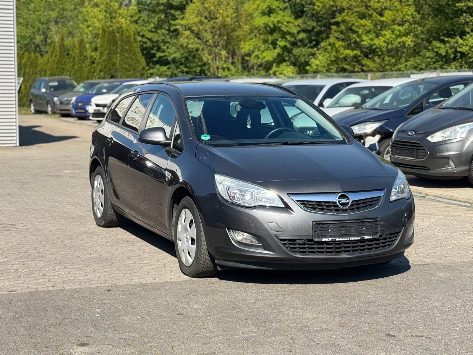 Opel Astra J 1.4 Turbo 150 Jahre Opel