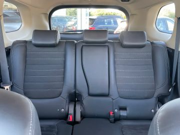 Mitsubishi Plug-in Hybrid Outlander - 11