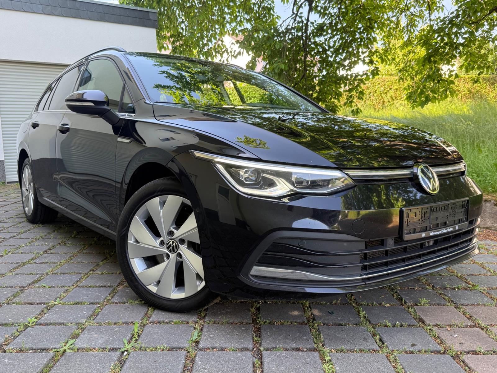 Volkswagen Golf 8 2.0TDI*DSG*NAV*MATR*DIGI*STHZ*ACC*DAB*1HA