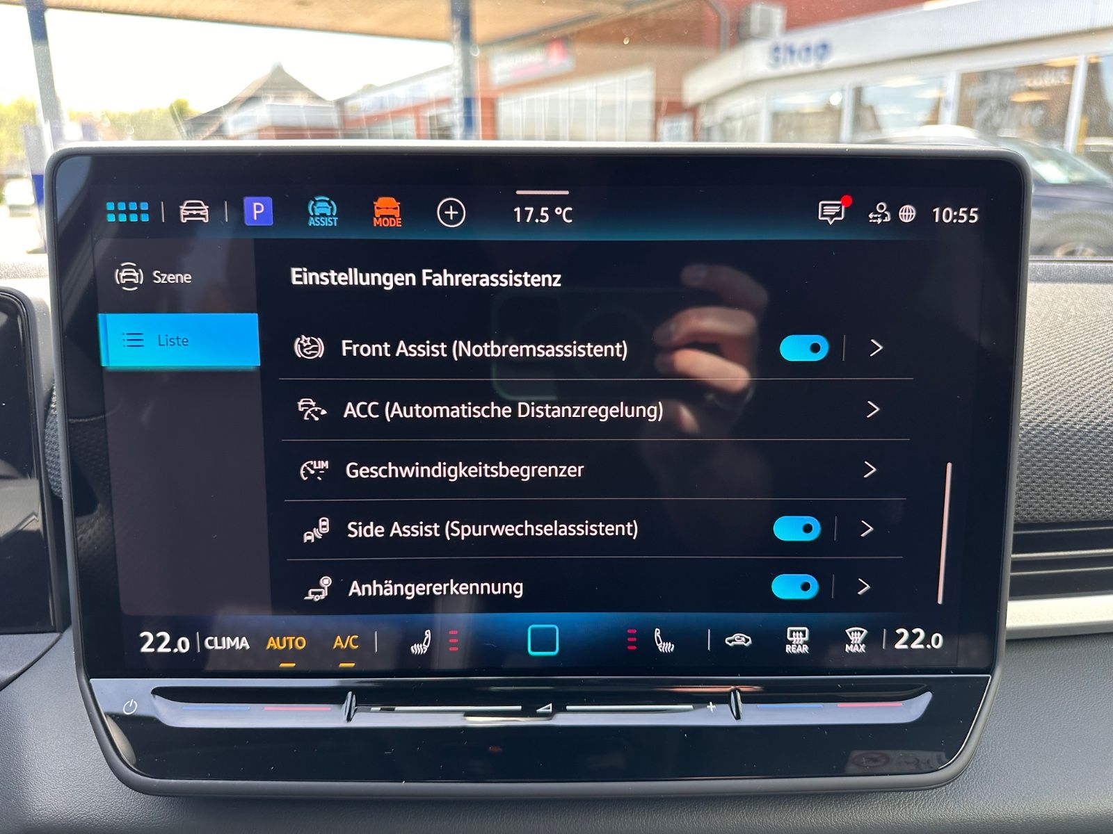 Fahrzeugabbildung Volkswagen T-Roc R Line 1.5 eTSI DSG APP/ACC/AHK/LED/eHeck