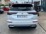 Mitsubishi Outlander 2.4 PHEV 4WD Top - Mitsubishi Outlander: 2.2