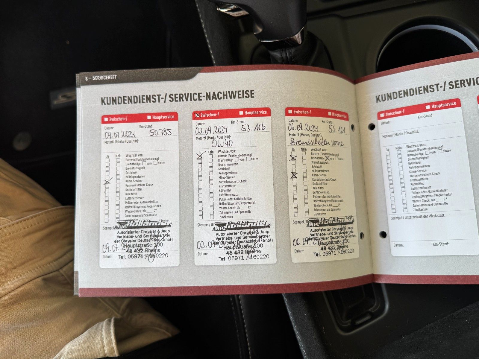 Fahrzeugabbildung Dodge Durango SRT Hellcat 6,2l Hemi Deutsche 1.Hand