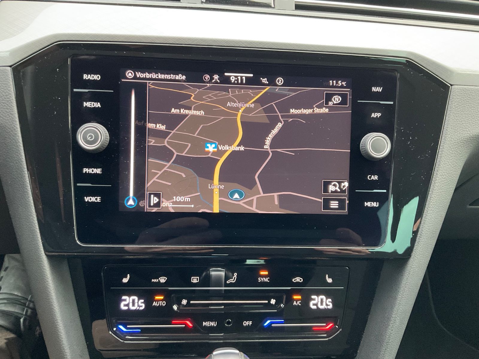 Fahrzeugabbildung Volkswagen Passat Variant 2.0 TDI DSG Busi,Kamera,LED,ACC