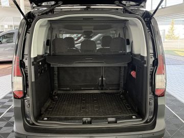 Volkswagen Caddy 2.0TDI 4MOTION 4x4 LED NAVI APP AHK