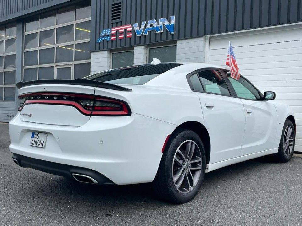 Fahrzeugabbildung Dodge Charger 18er GT 4x4 Sitzlüftung Memory Sitze