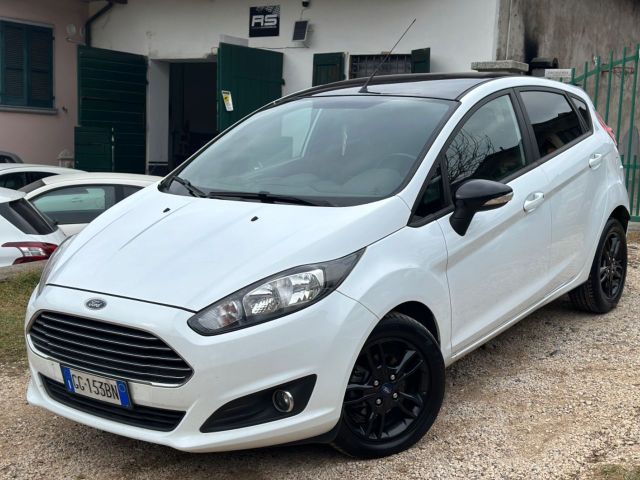 Ford FIESTA 1.4 5P Bz.- GPL BLACK&WHITE EDITION 