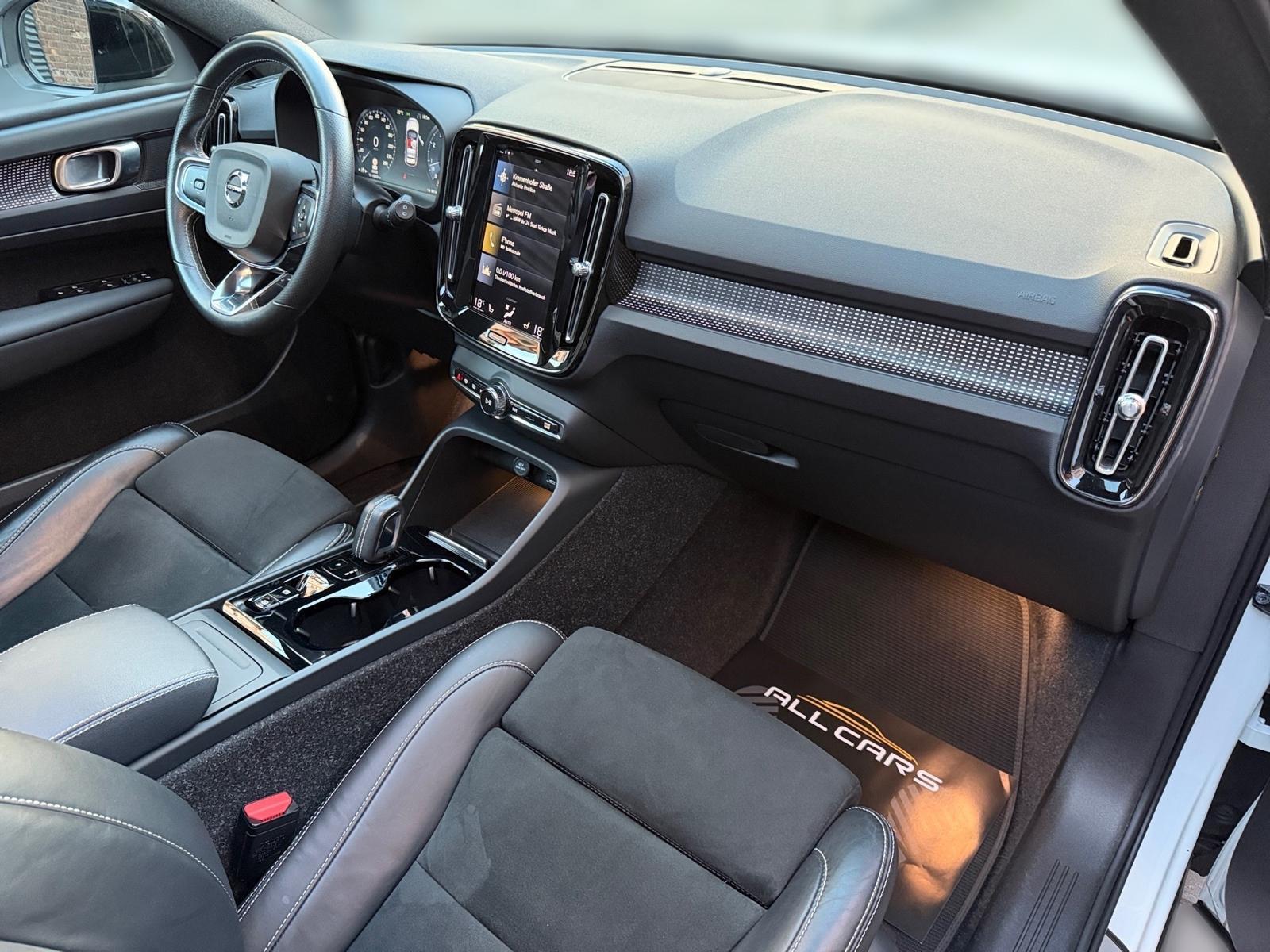 Volvo XC40 R Design 2WD Pano*Kamer*ToTWink*ACC*1.J.Gar