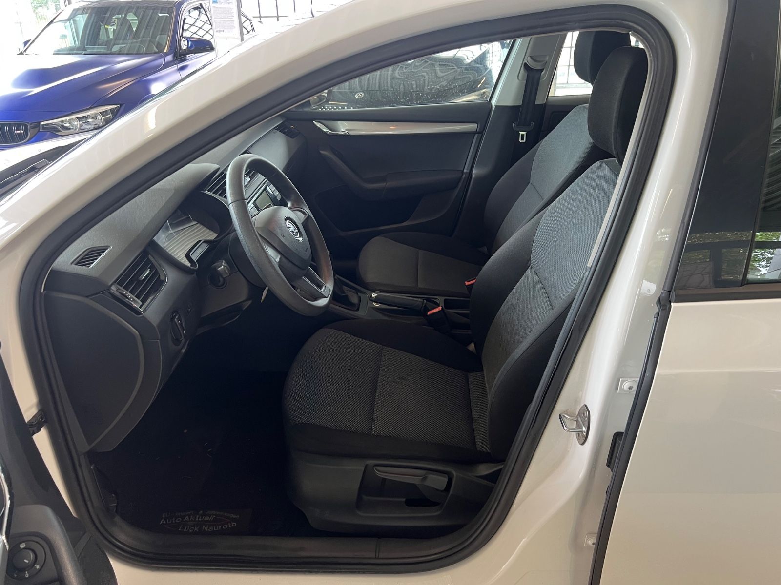 Fahrzeugabbildung SKODA Octavia Combi Active