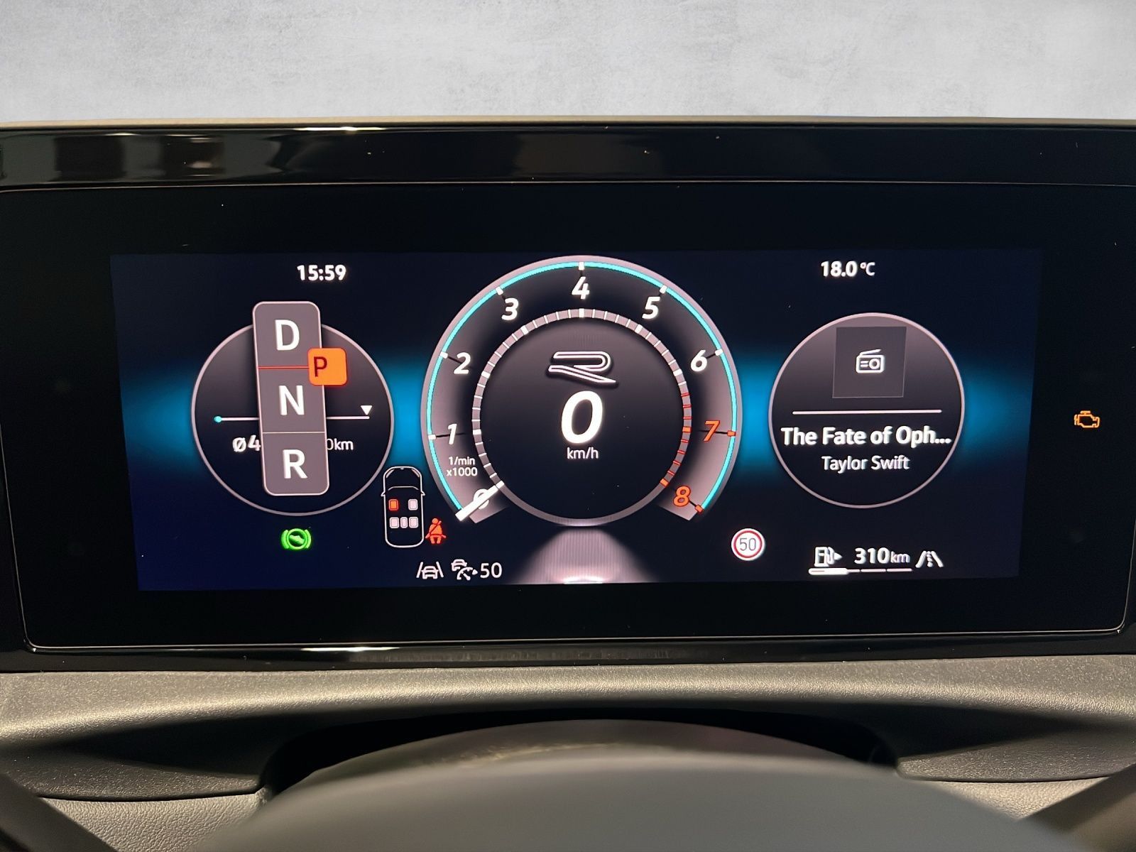 T-Roc R-Line 1.5 eTSI DSG ACC*CarPlay*Area View