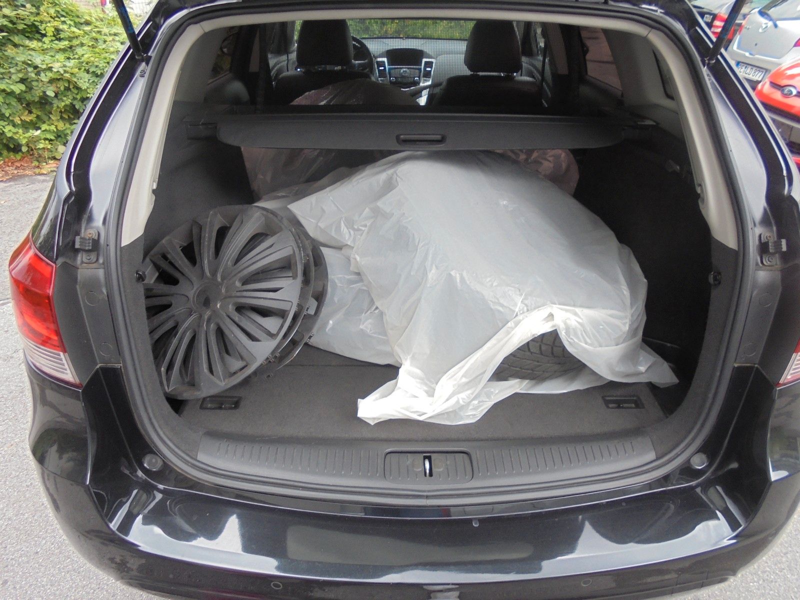 Fahrzeugabbildung Chevrolet Cruze Station Wagon/8Fachbereift/Vollausstattung