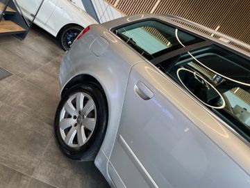 Audi A4 Avan 3.0 TDI quattro *SZHZ*PDC*TEMPOMAT*KLIMA