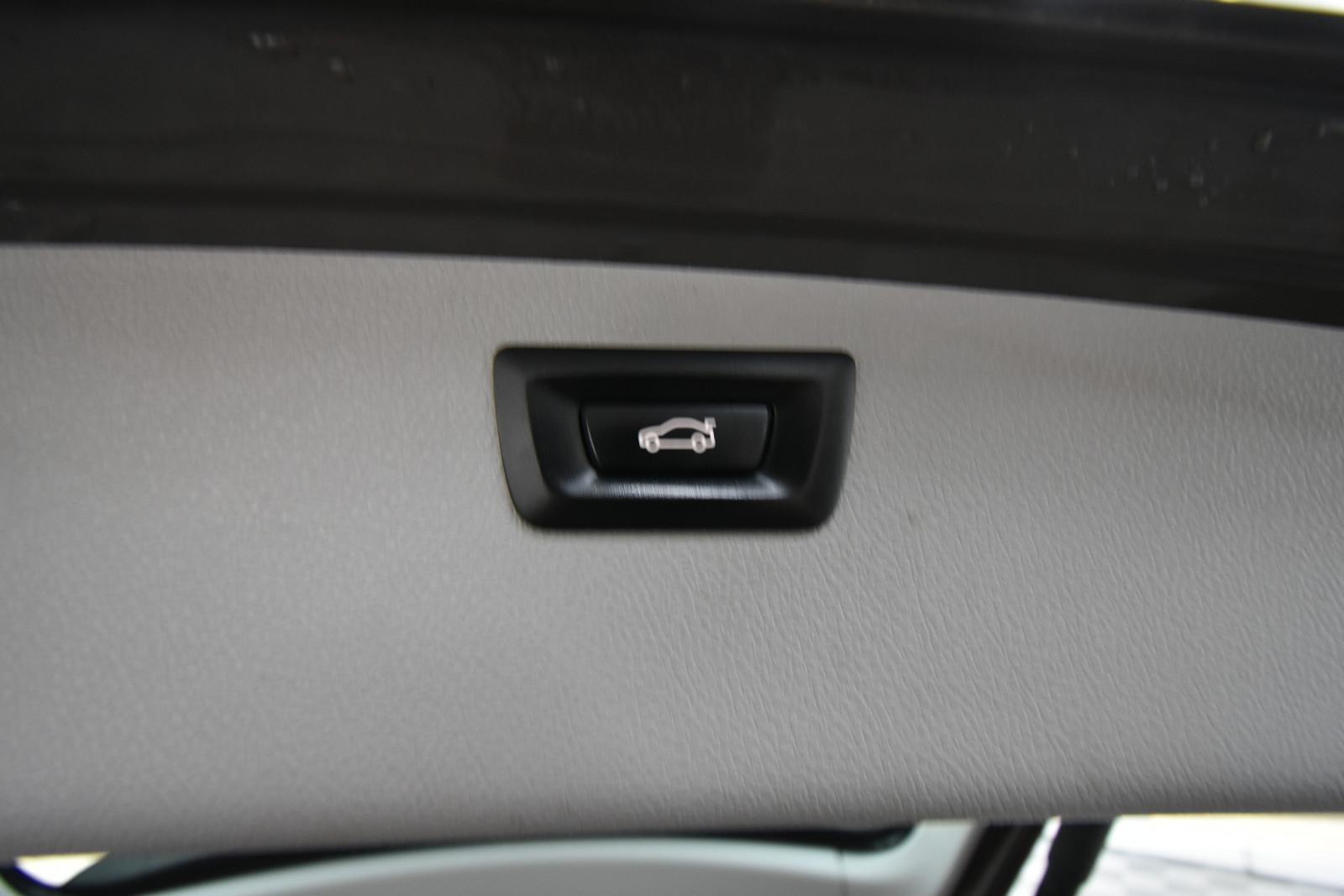BMW 320i Touring F31 184 ch • 2ème main • Sièges chauffants • Hayon électrique