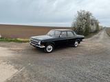 Other Wolga M 24 - Other mit Benzin-Antrieb: Limousine, Wolga