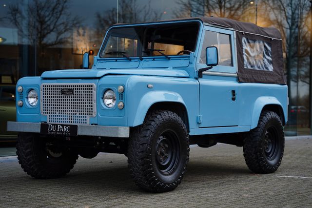 Land Rover Defender 90 TD5 Heritage Unique