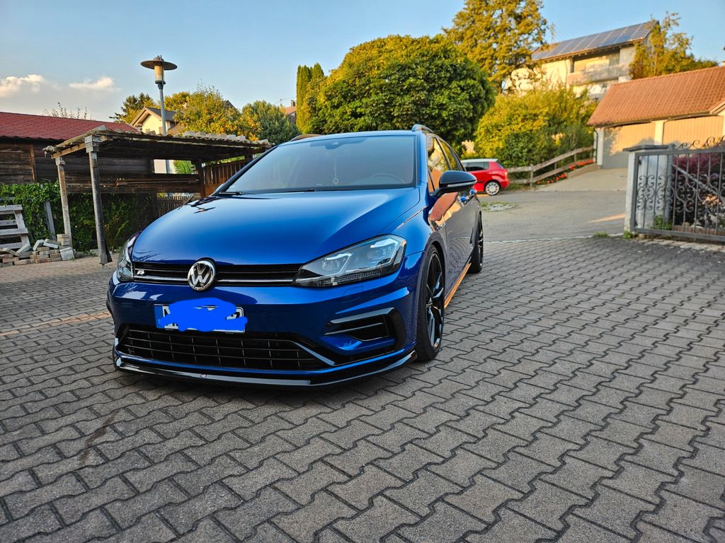 Image of Volkswagen Golf