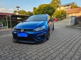 Volkswagen Golf 7 R Variant mit Performance Paket - : V mit