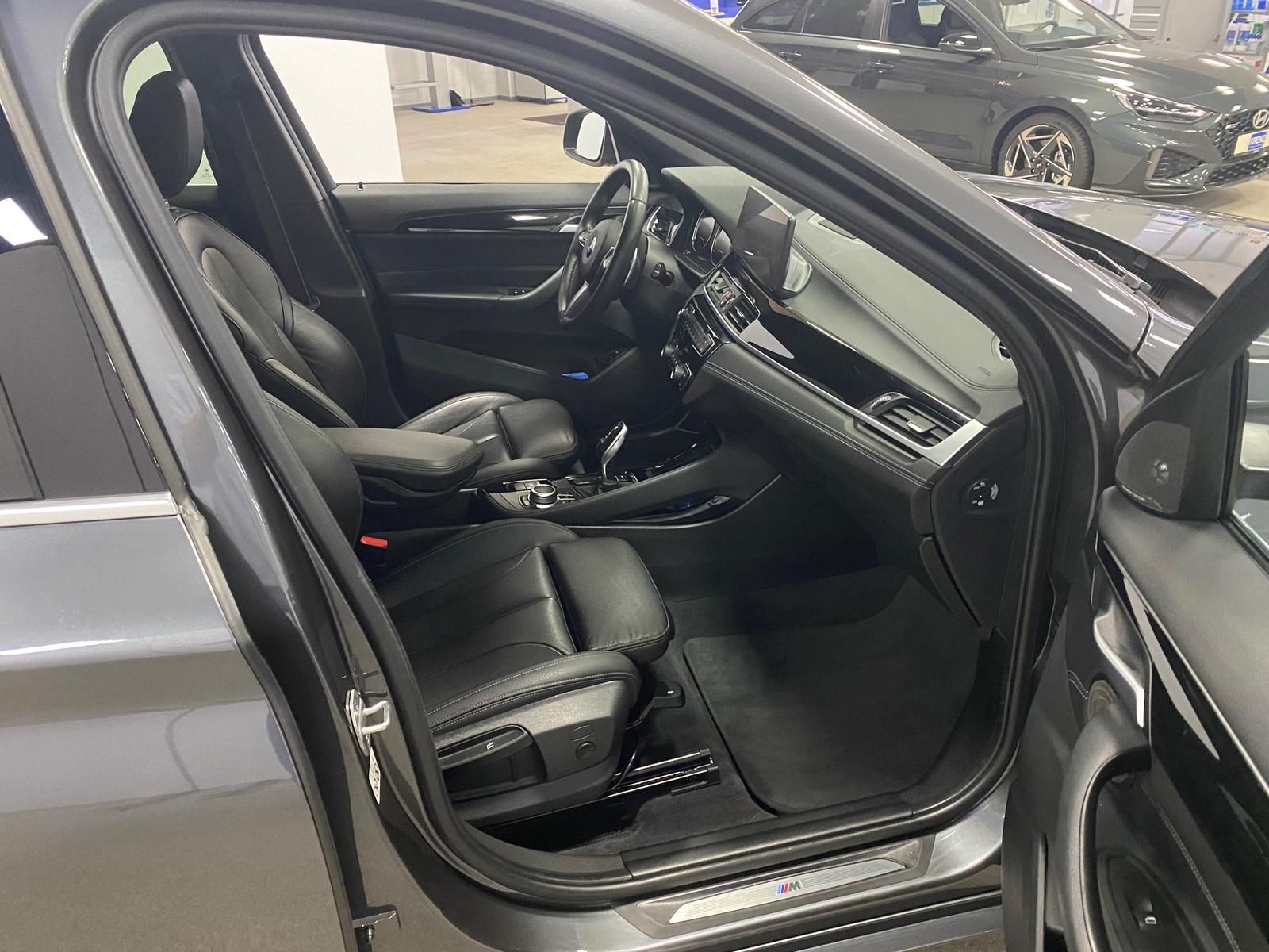 Fahrzeugabbildung BMW X1 sDrive20i M Sport+LEDER+NAVI+KAMERA+M Paket