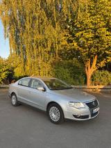 Volkswagen Vw Passat 2.0L TDi  4Motion  6 Gang  - Volkswagen Passat aus 2005: TDI