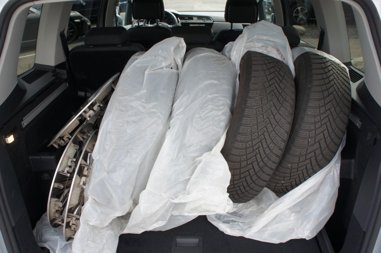 Volkswagen Touran Comfortline*NAVI*SITZHZG*PDC*APPCONNECT*, миниатюра 6