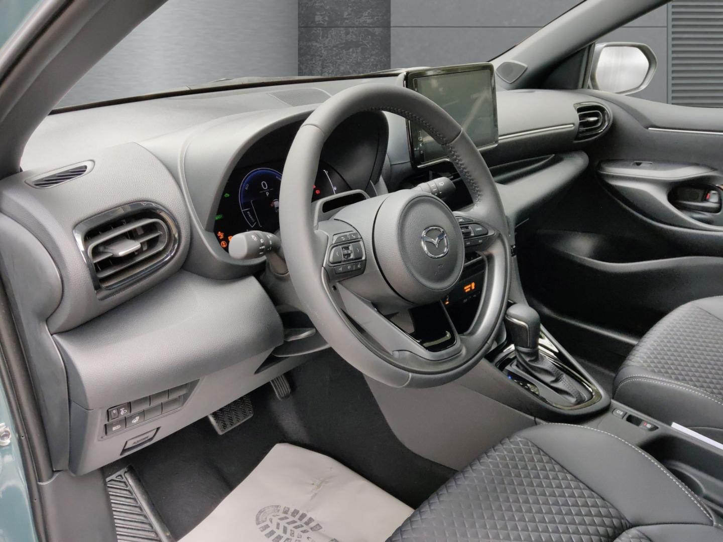 Mazda 2 Hybrid HOMURA 2026 Digitales Cockpit LED ACC A