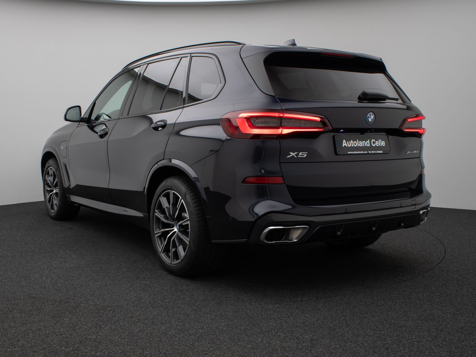 Fahrzeugabbildung BMW X5 xD45e M Sport 360°Laser HUD DAB H/K Komfort