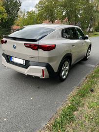 2025 BMW IX2 照片 3