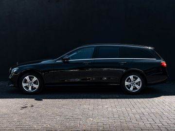 Mercedes E 220 - 5