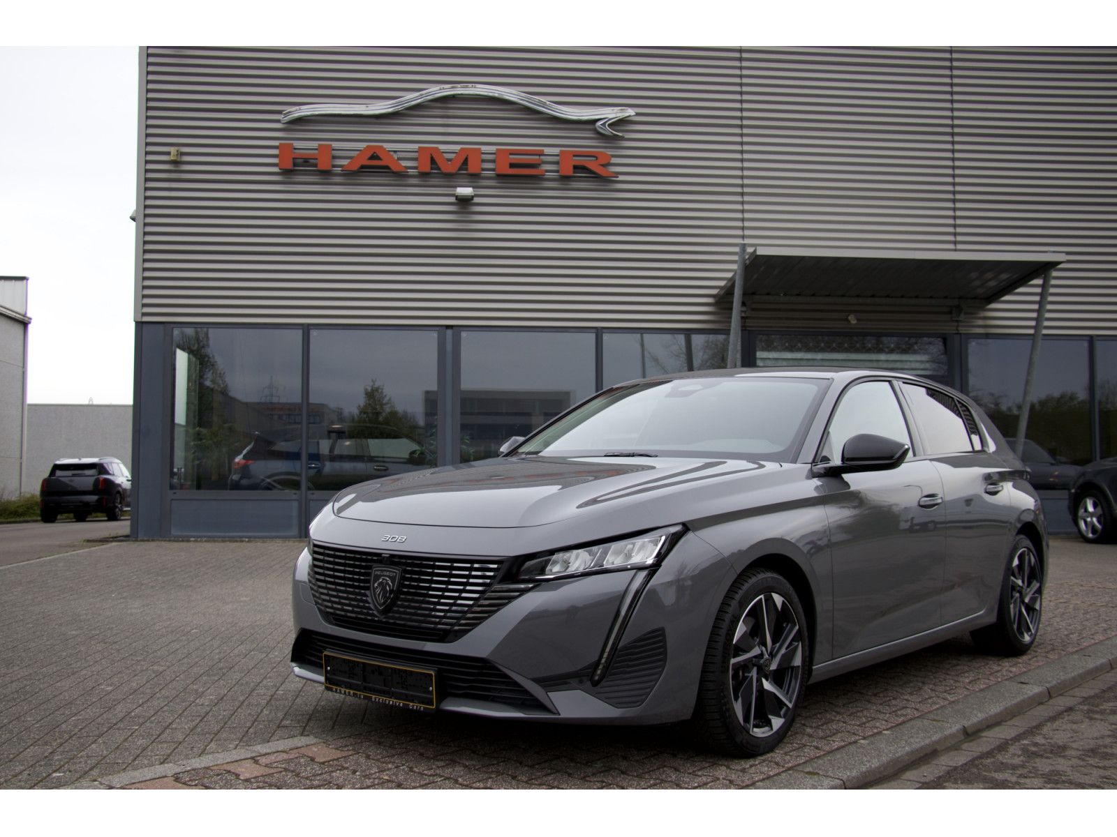 Peugeot 308 1.5 BlueHDi 130 EAT8 Allure ACC 360° Navi LE