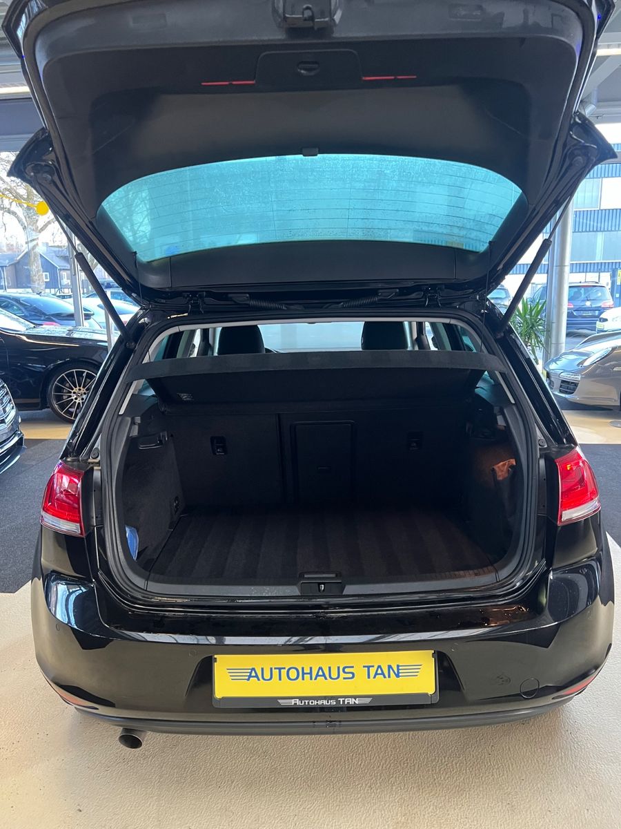 Fahrzeugabbildung Volkswagen Golf VII Lim. 1.6 TDI Comfortline BMT