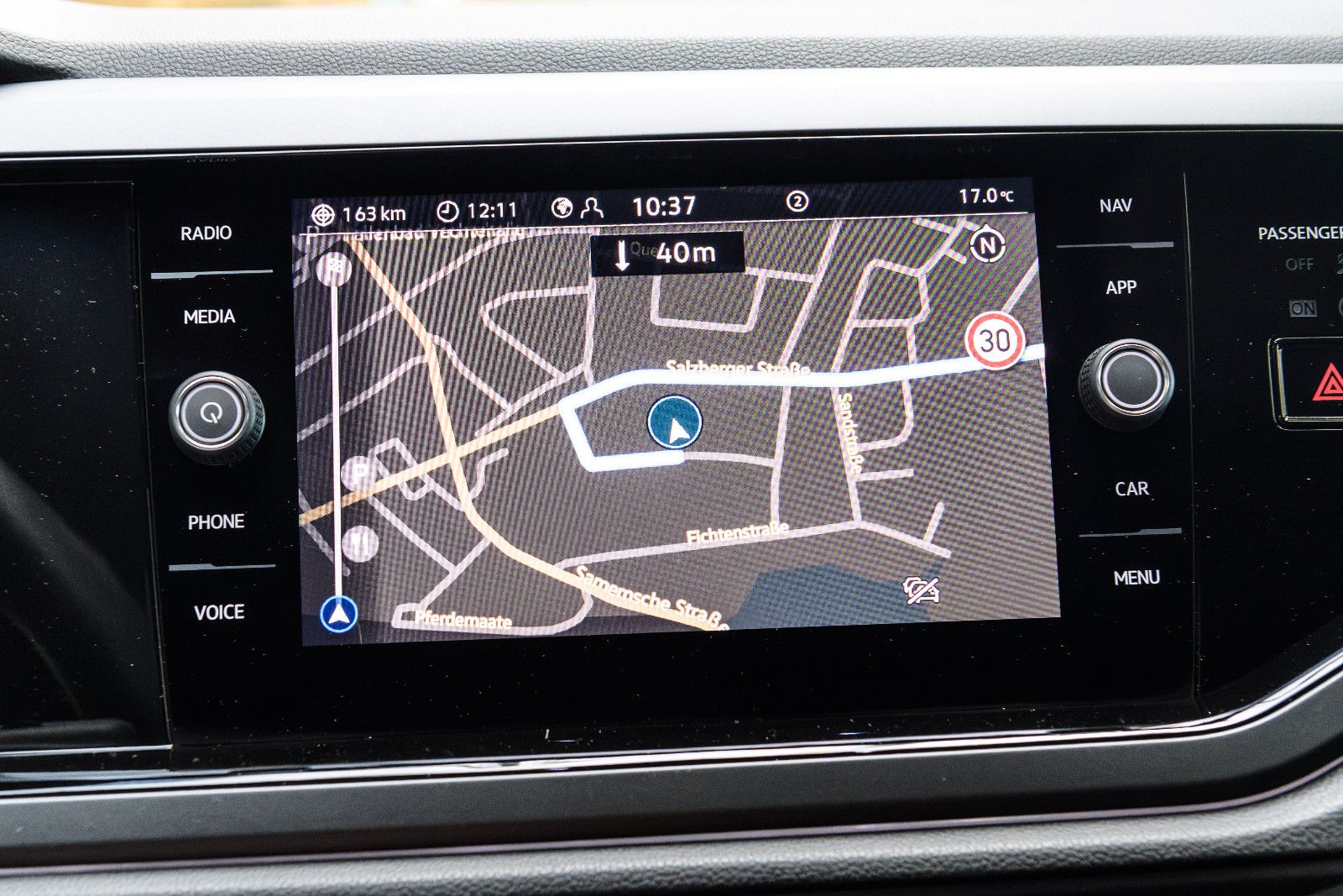 Fahrzeugabbildung Volkswagen Taigo R-Line 1.5 TSI DSG IQ-LED+AHK+KAMERA+ACC