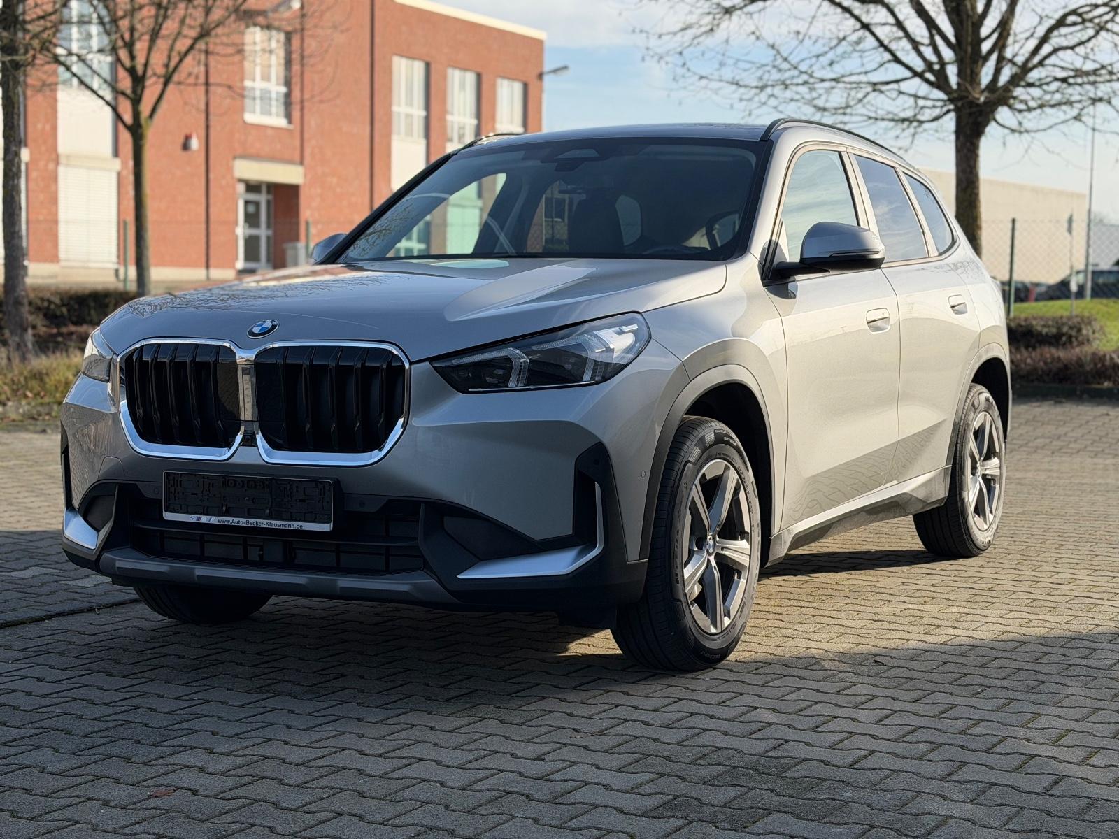 BMW X1 18d LED SPORT VOLLLEDER NAVI HARMAN