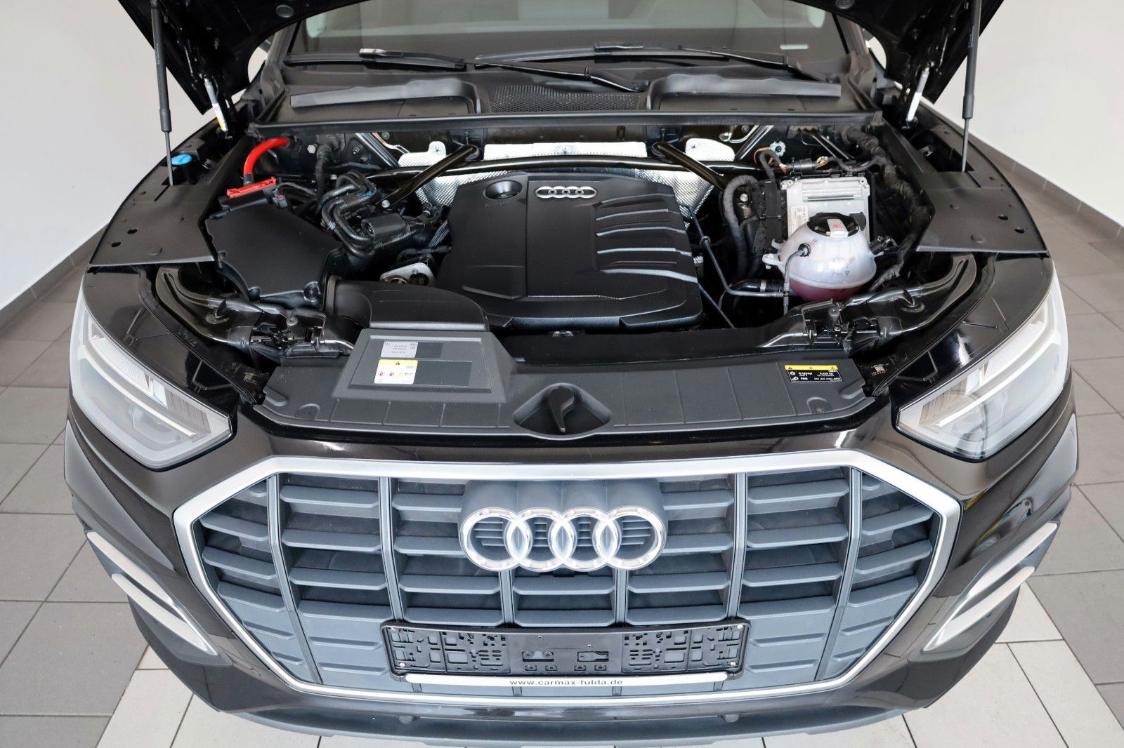 Fahrzeugabbildung Audi Q5 35 TDI, Leder, Navi, LED, SH