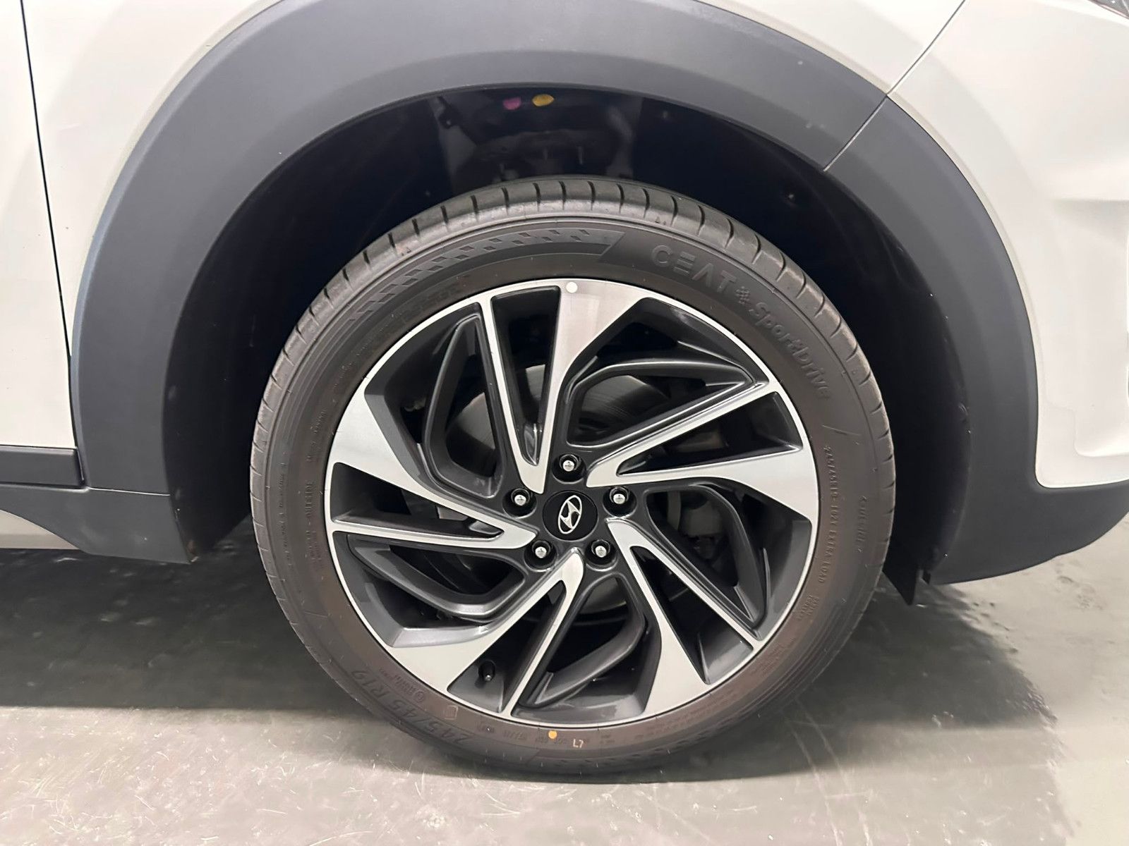 Fahrzeugabbildung Hyundai Tucson Premium 4WD