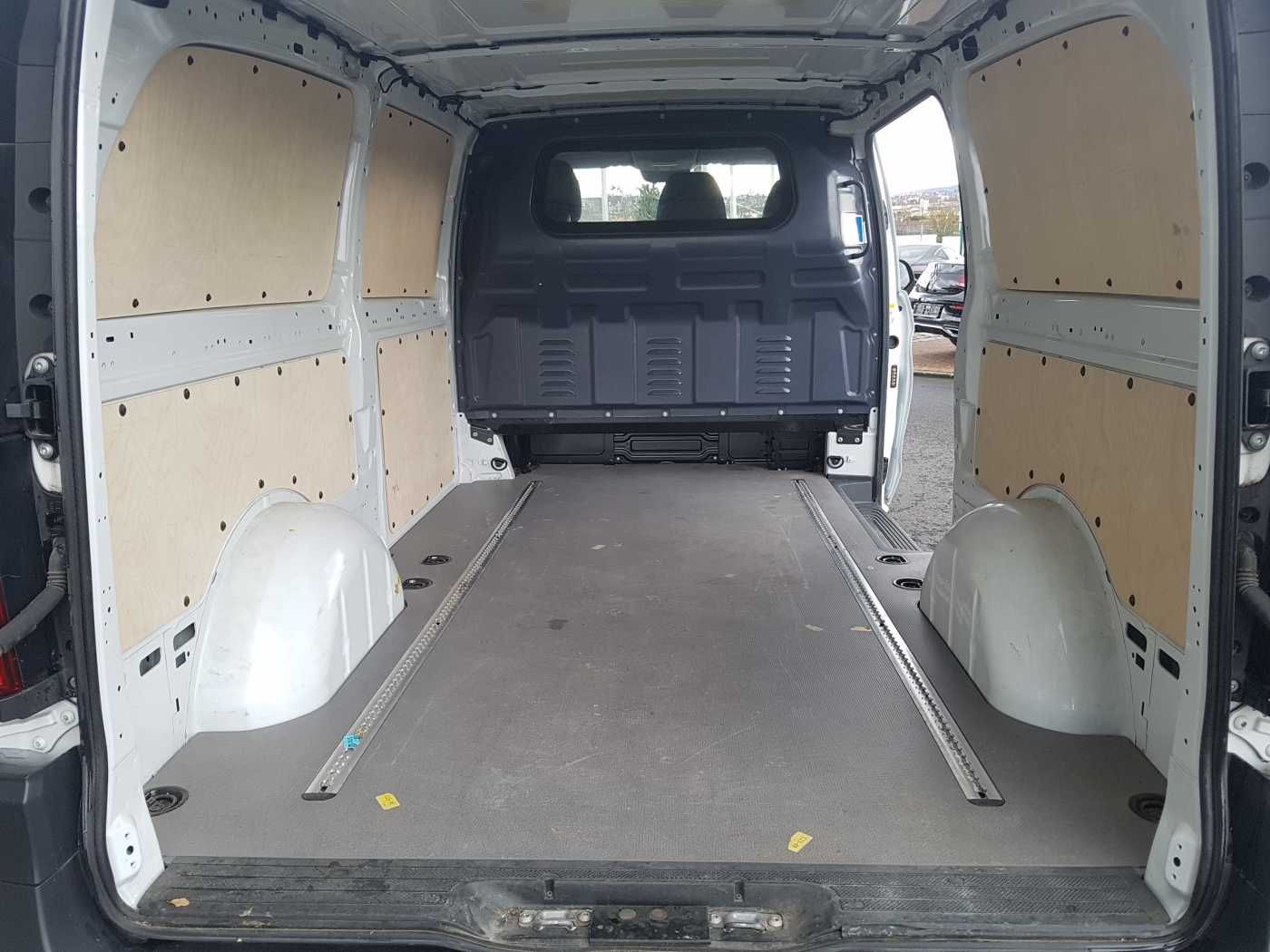 Fahrzeugabbildung Mercedes-Benz Vito 116 CDI Extralang 9G Klima Kamera Audio40