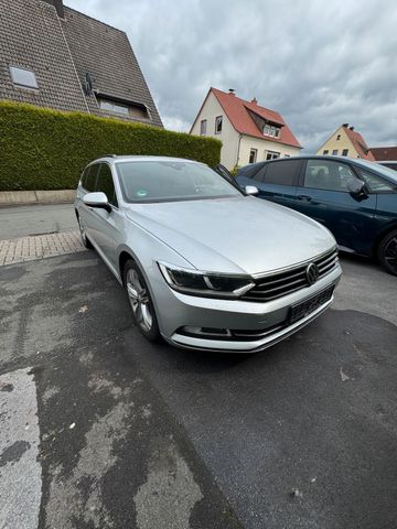 VW Passat Variant