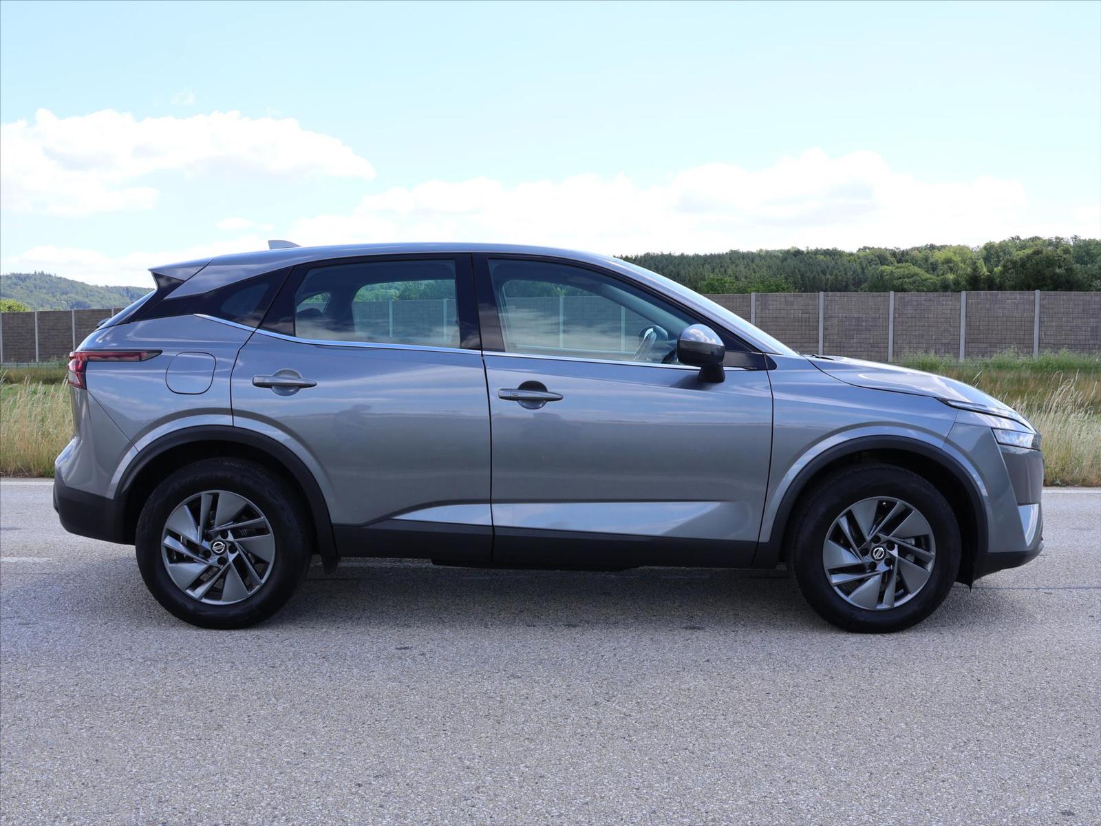 Nissan Qashqai DIG-T MHEV Business Tažné