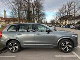 Volvo XC90 T8 Recharge R-Design Top-Zustand - Volvo XC90 Gebrauchtwagen in München