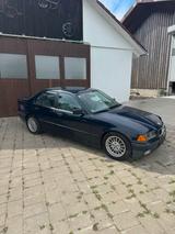 BMW Bmw e36 320i Limousine Tüv 06/27 8 fach fa... - BMW 320 aus 1993