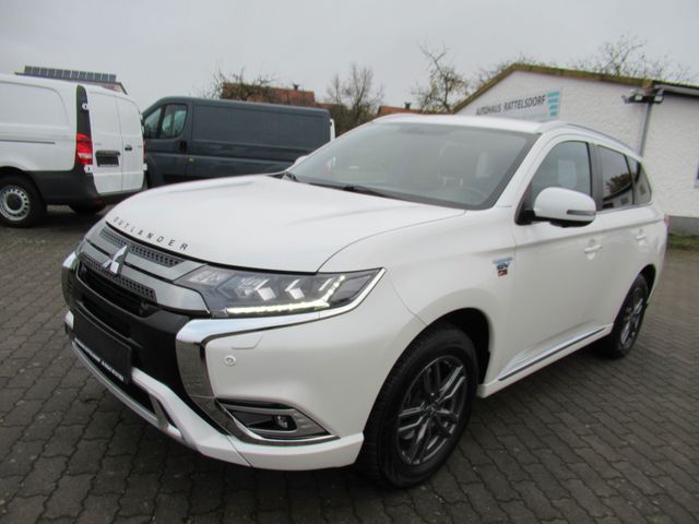 Mitsubishi Outlander PHEV Plus Spirit 4WD+165KW+AHK+ALLRAD+