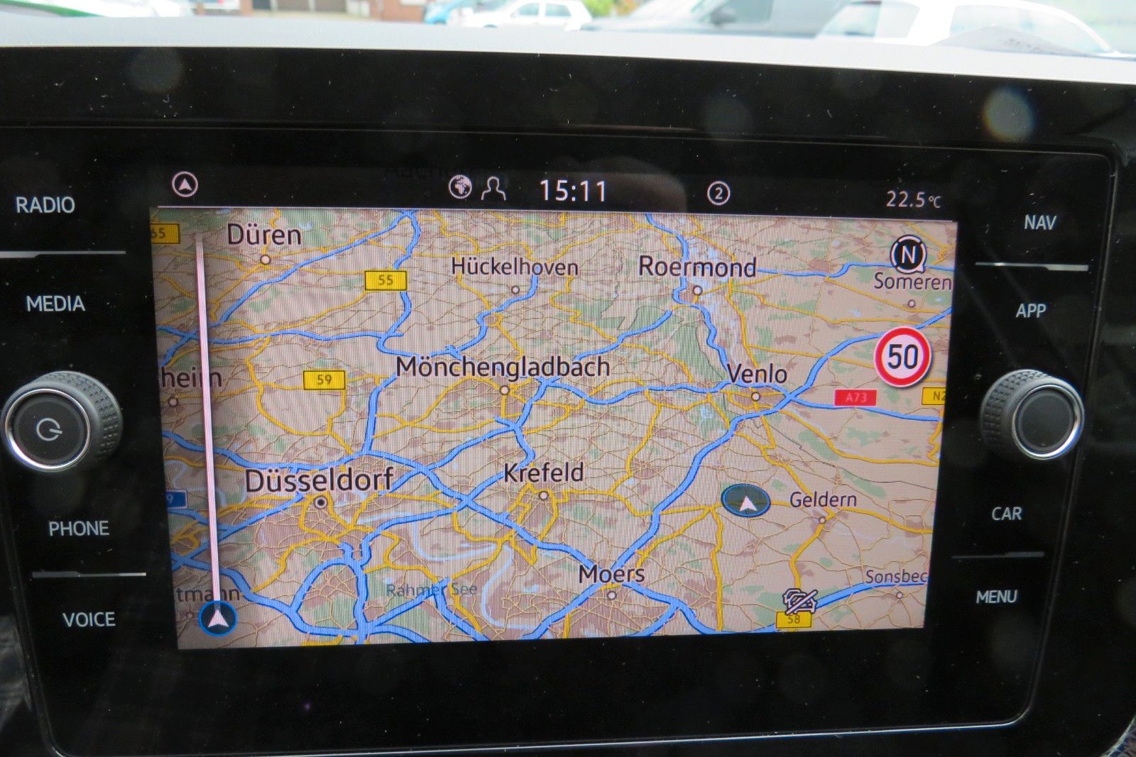 Fahrzeugabbildung Volkswagen T-Cross DSG ACC KAMERA NAVI SITZH LED APP GJ 1.H
