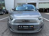 Fiat 500E Cabrio, Rückfahrkamera, Navi - Fiat mit Elektro-Antrieb: Cabrio