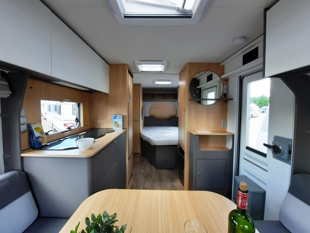 Fahrzeugabbildung LMC Tandero 480 D Verfüg./UltraHeat/Dusche