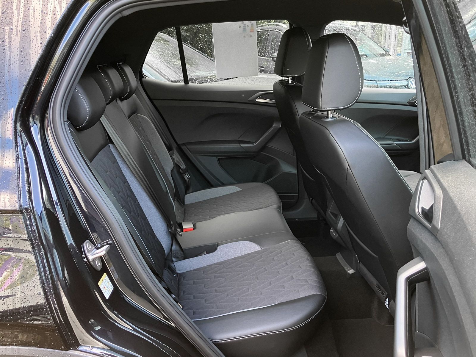 Volkswagen T-Cross - Bild 9