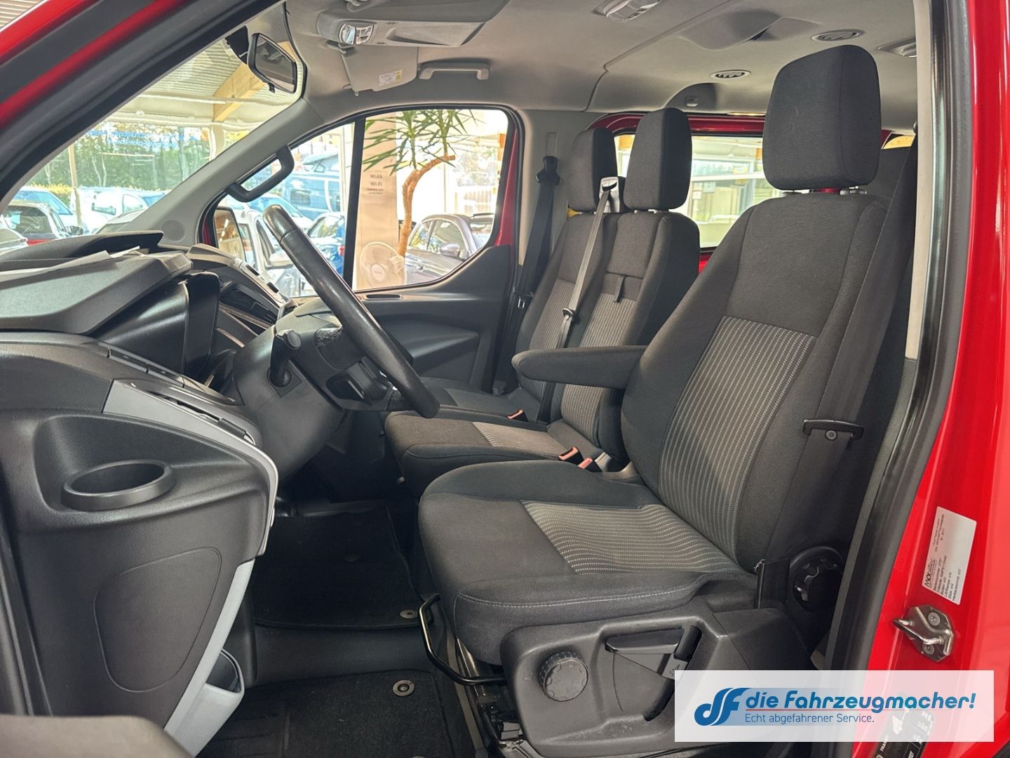 Fahrzeugabbildung Ford Transit Custom Tourneo 310 L1 Trend Temp *8472