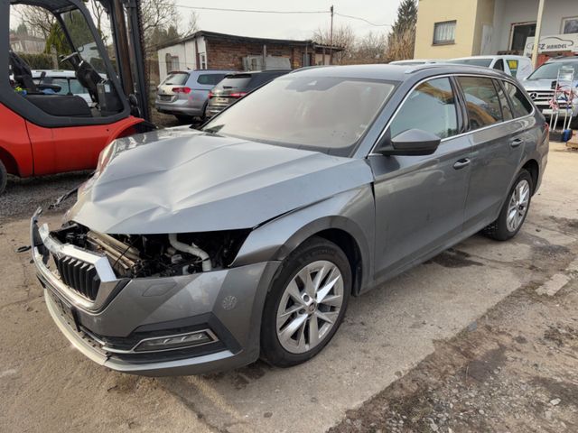 Skoda Octavia Combi Style 4x4 HEAD UP MATRIX