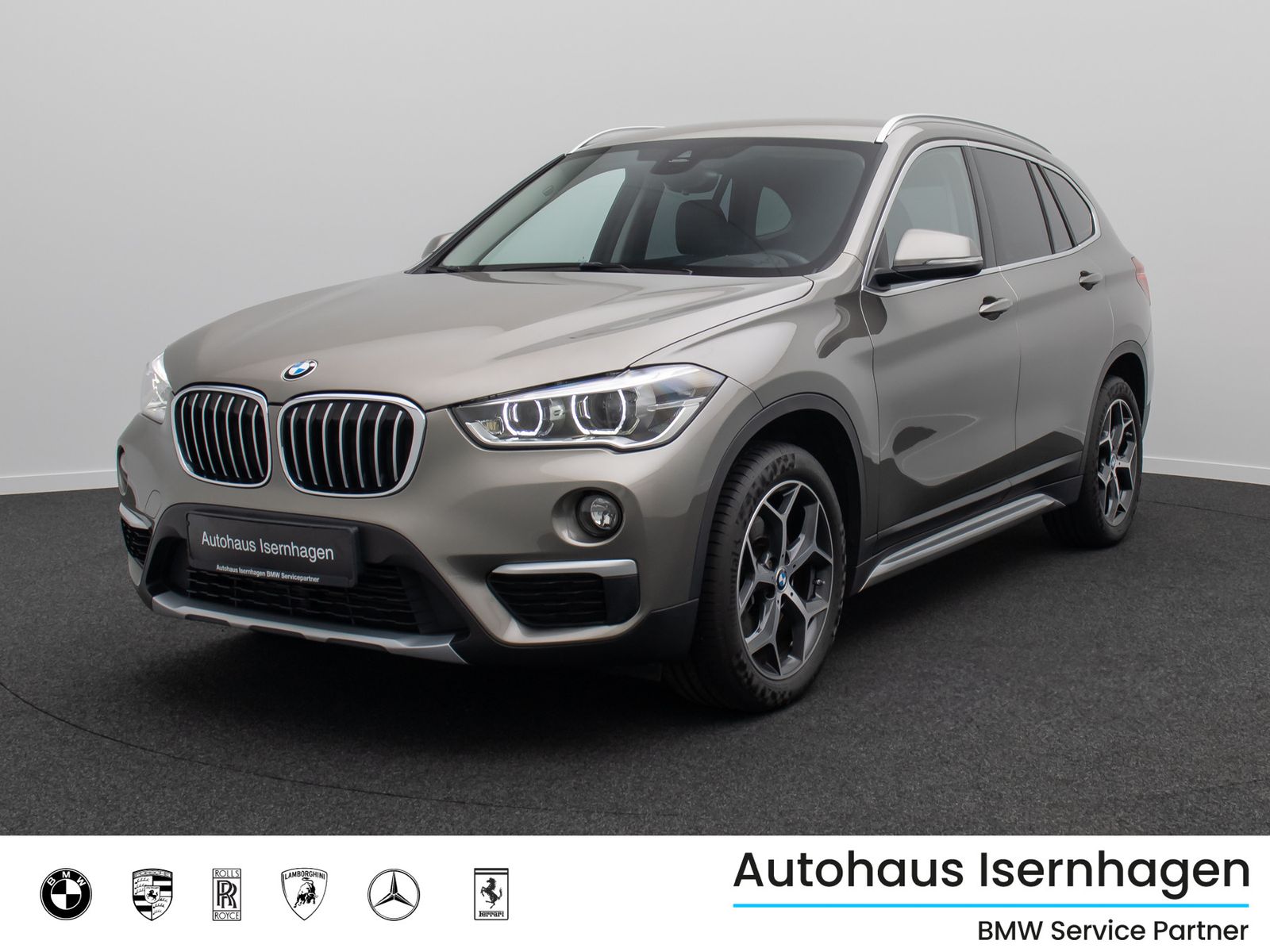 Fahrzeugabbildung BMW X1xD20d xLine Kamera HUD Alarm H/K NaviPlus 18"