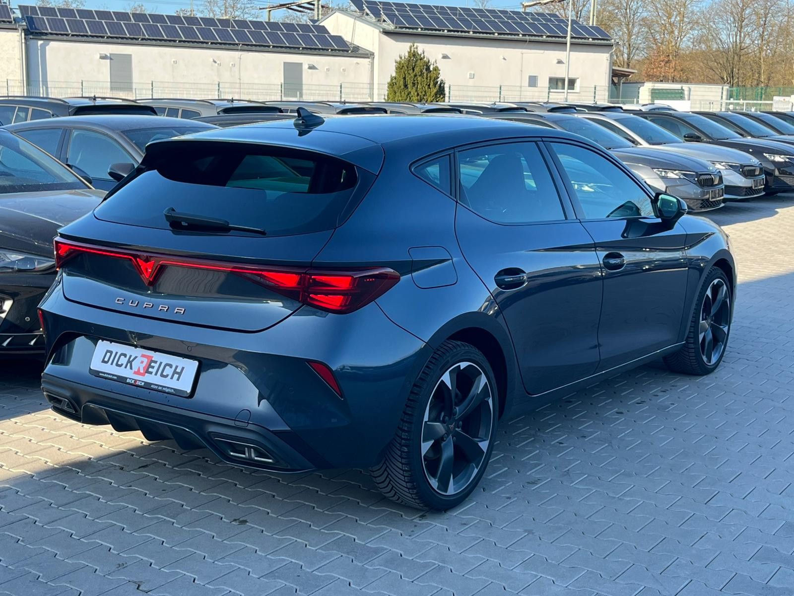 Fahrzeugabbildung CUPRA Leon 2.0 TDI MATRIX*Dinamica*Sennheiser*Int.DRIV