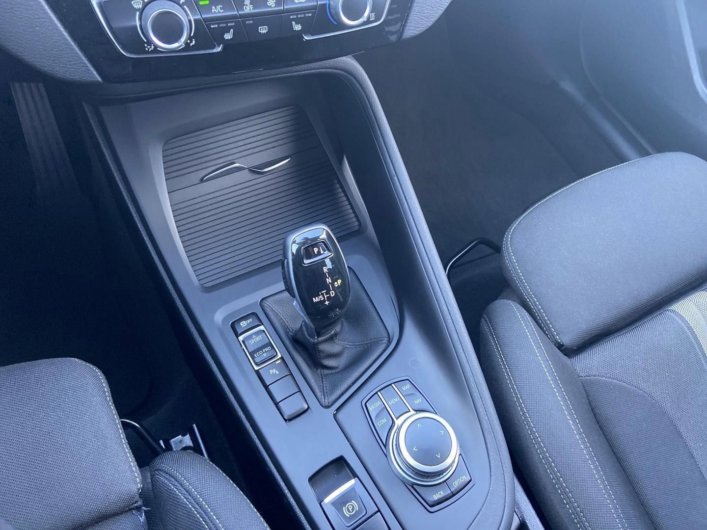 BMW X1 sDrive18d Navi LED SHZ PA PDC Sportsitze foto 13